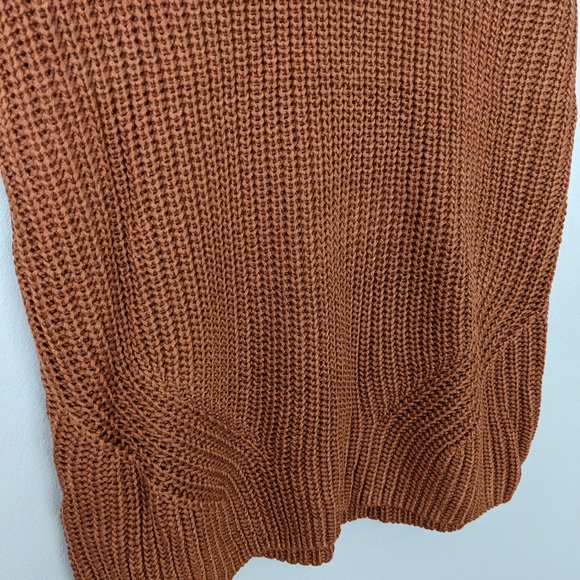 LOFT Double V Sweater Tank - Picture 5 of 7